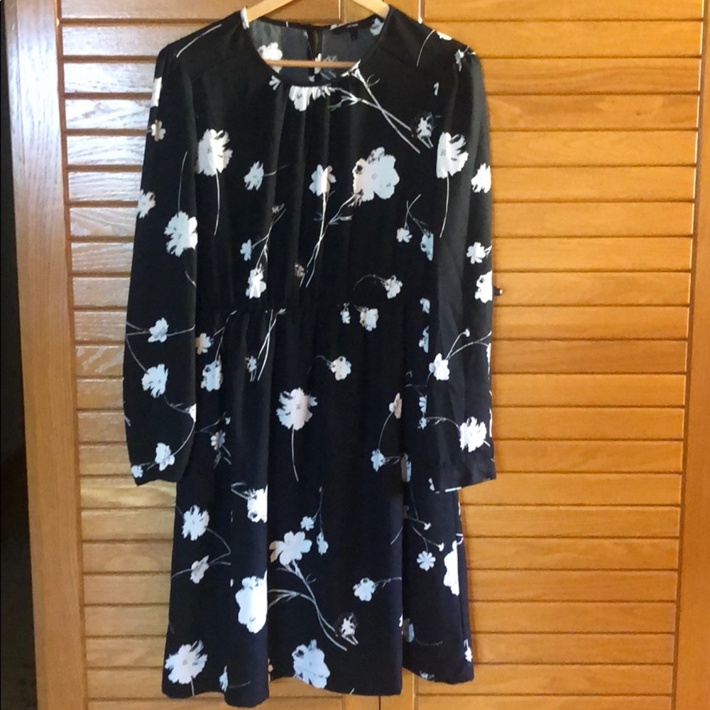 Black with white floral Vera Moda dress (L)